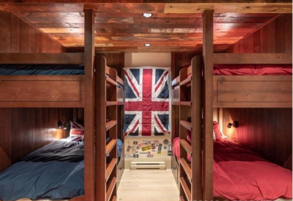 Tofino Chesterman Beach house bunk room