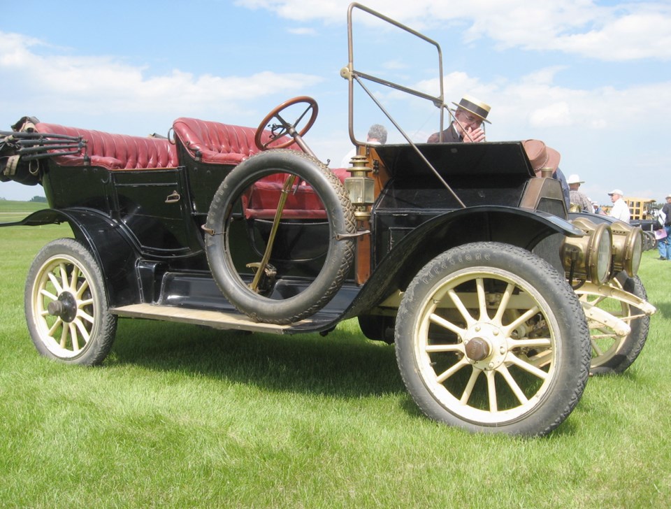 1910_McLaughlin_Buick_(5300.jpg