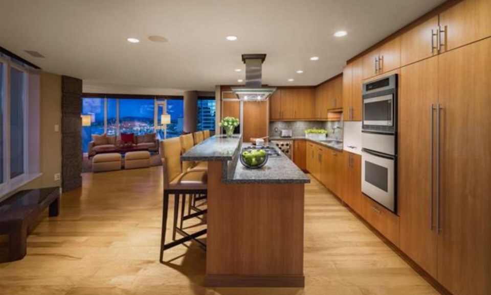 Carina Coal Harbour penthouse kitchen