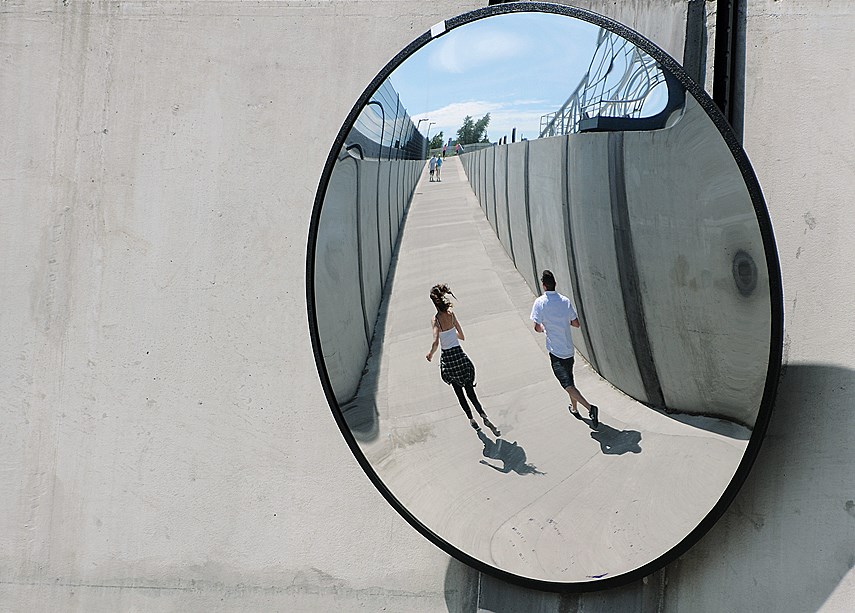 Tunnel connecting Harbourside to Waterfront Park with access through Mosquito Creek Marina.