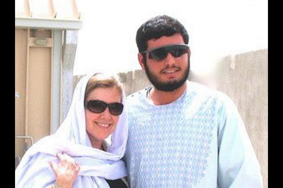 Maureen Eykelenboom with Niaz Hussaini in Afghanistan in 2008.