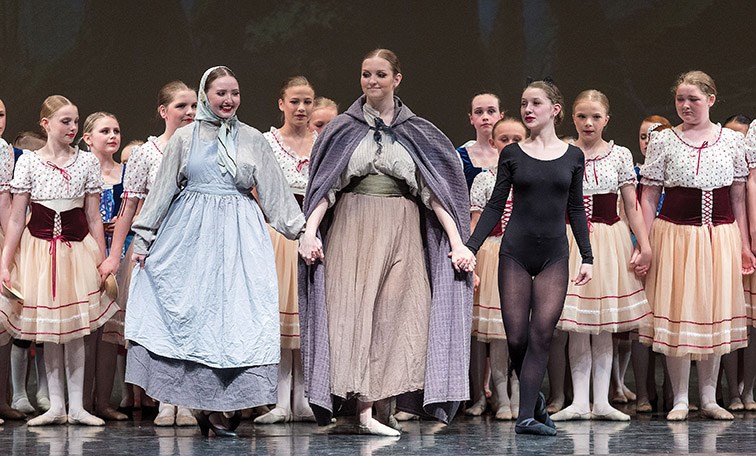 Paige Duchscherer, left, Lauren Murray, and Grace Faucher take a bow after performing in Anna Russell’s adaptation of Stone Soup on Friday night at Vanier Hall as part of Judy Russell’s Enchainement Dance Centre’s Six Magical Stories recital. Citizen Photo by James Doyle