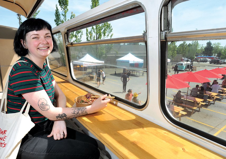 Cap Mall Food Trucks