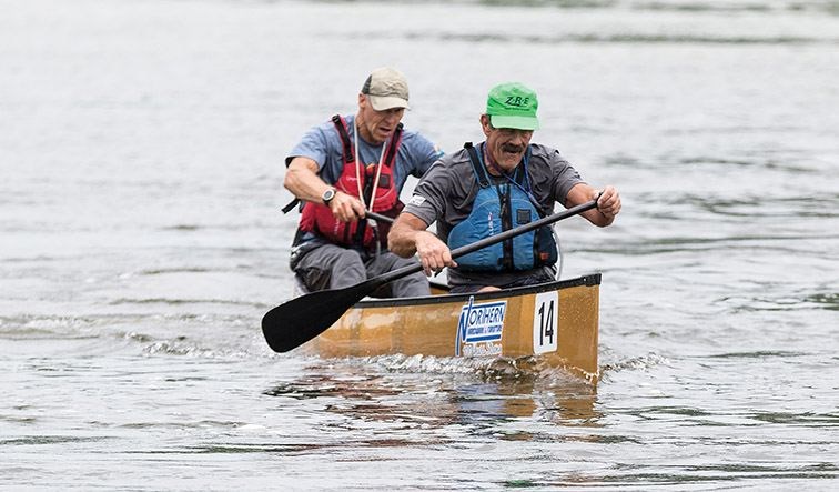 Blackburn/James go the distance in canoe race - Prince George Citizen