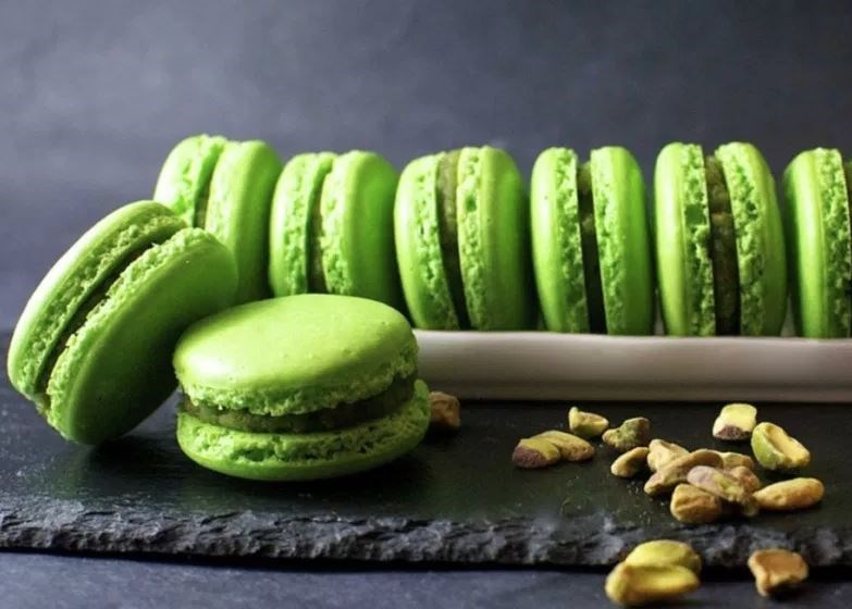 MACARON