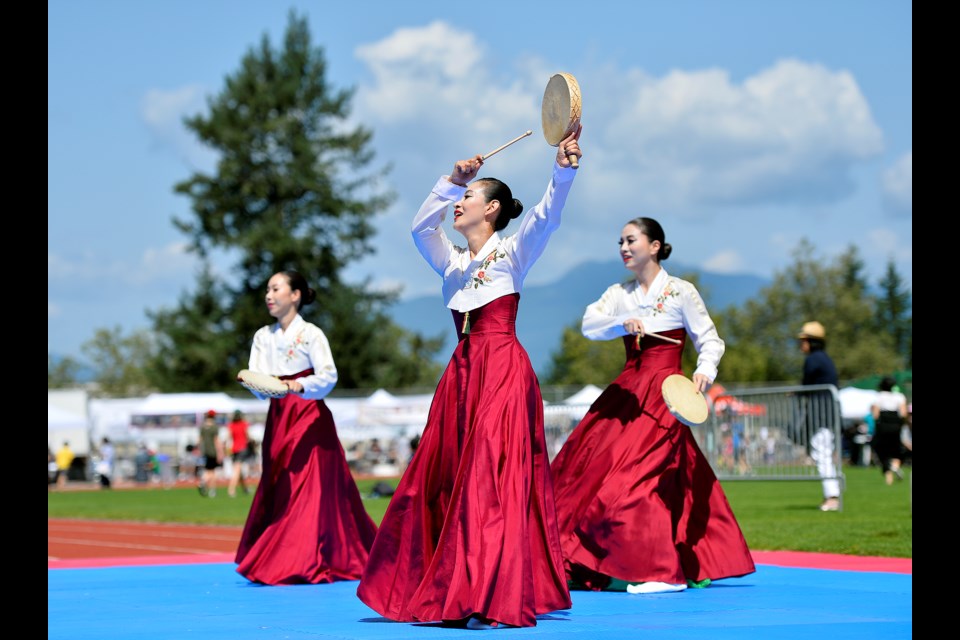 The Canada Korean Dance Arts Society performs.