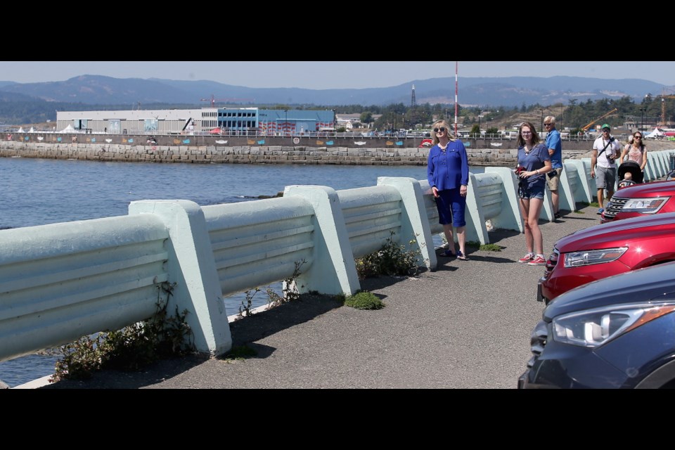 The seawall railing along Dallas Road needs to be replaced, city officials say. Aug. 6, 2019