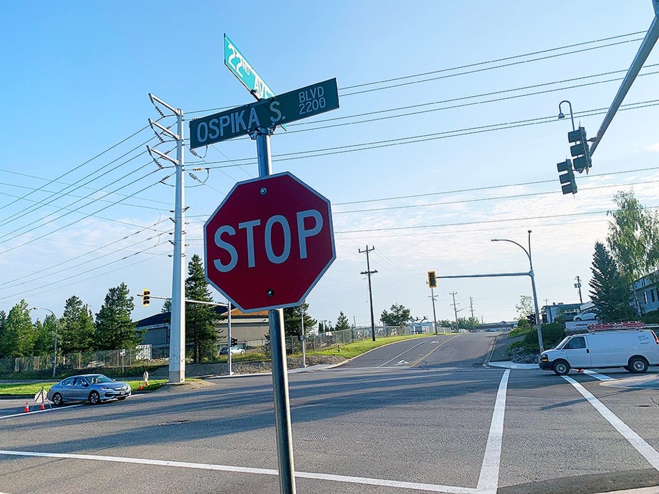 new-traffic-signal.08_87201.jpg