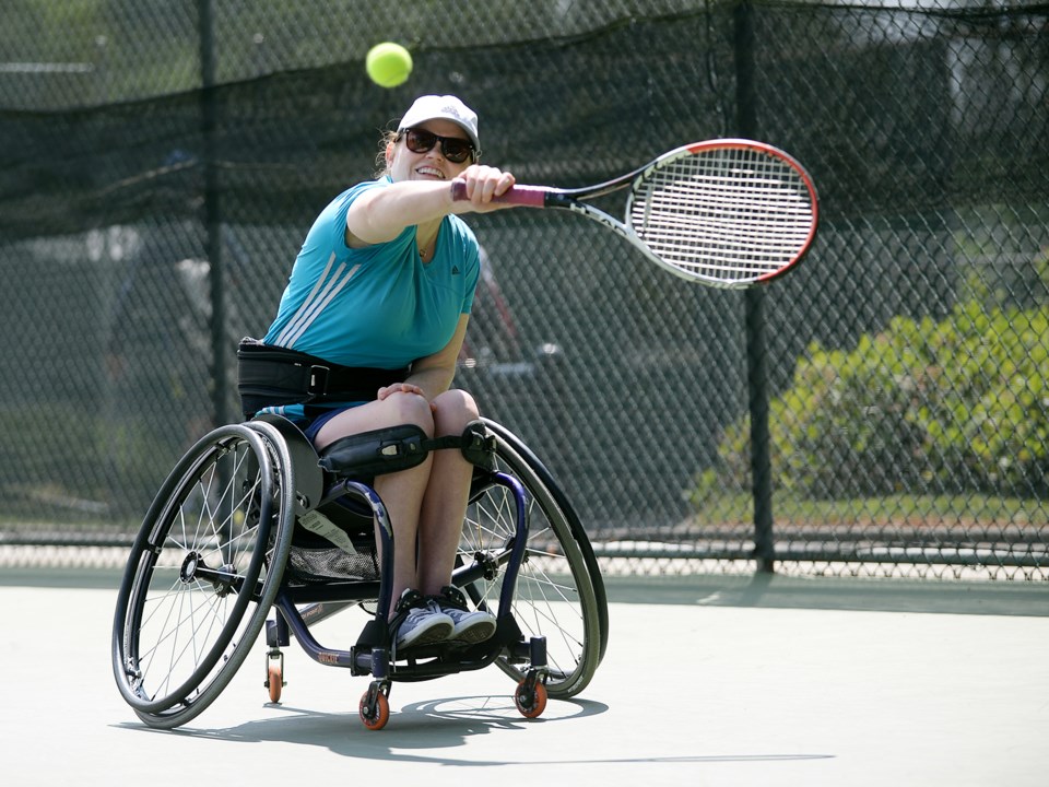 Wheelchair tennis