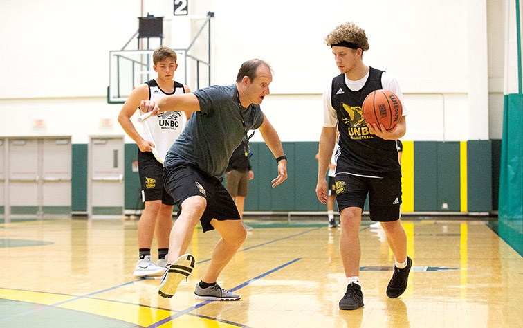 UNBC Timberwolves men's basketball training camp session_1