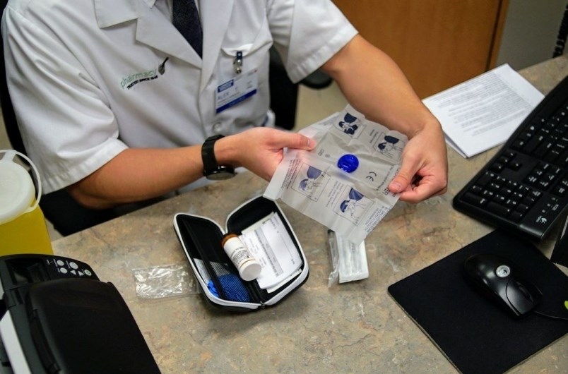 naloxone kits