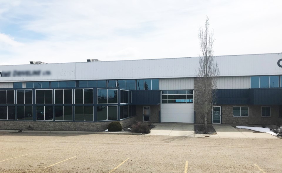 DD red deer industrial bay