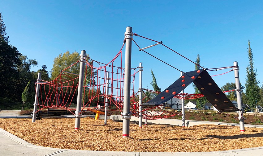 Roslyn Ridge--playground web