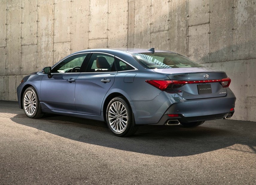 REVIEW: Toyota Avalon a big sedan with big value _3