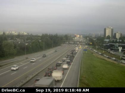 Heavy traffic heading northbound to the Oak Street Bridge. Source: Drive BC screenshot