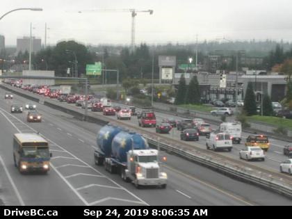 Oak Street Bridge, looking north. Drive BC screenshot