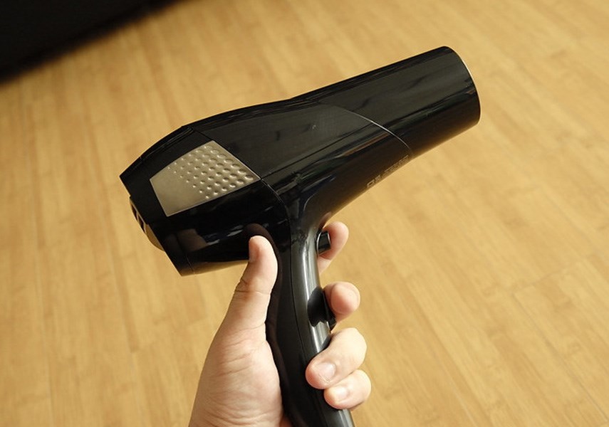 hairdryer