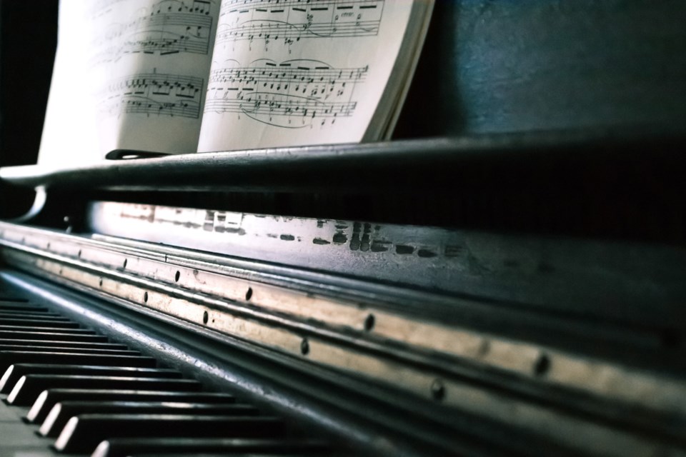 Pexels piano, stock photo