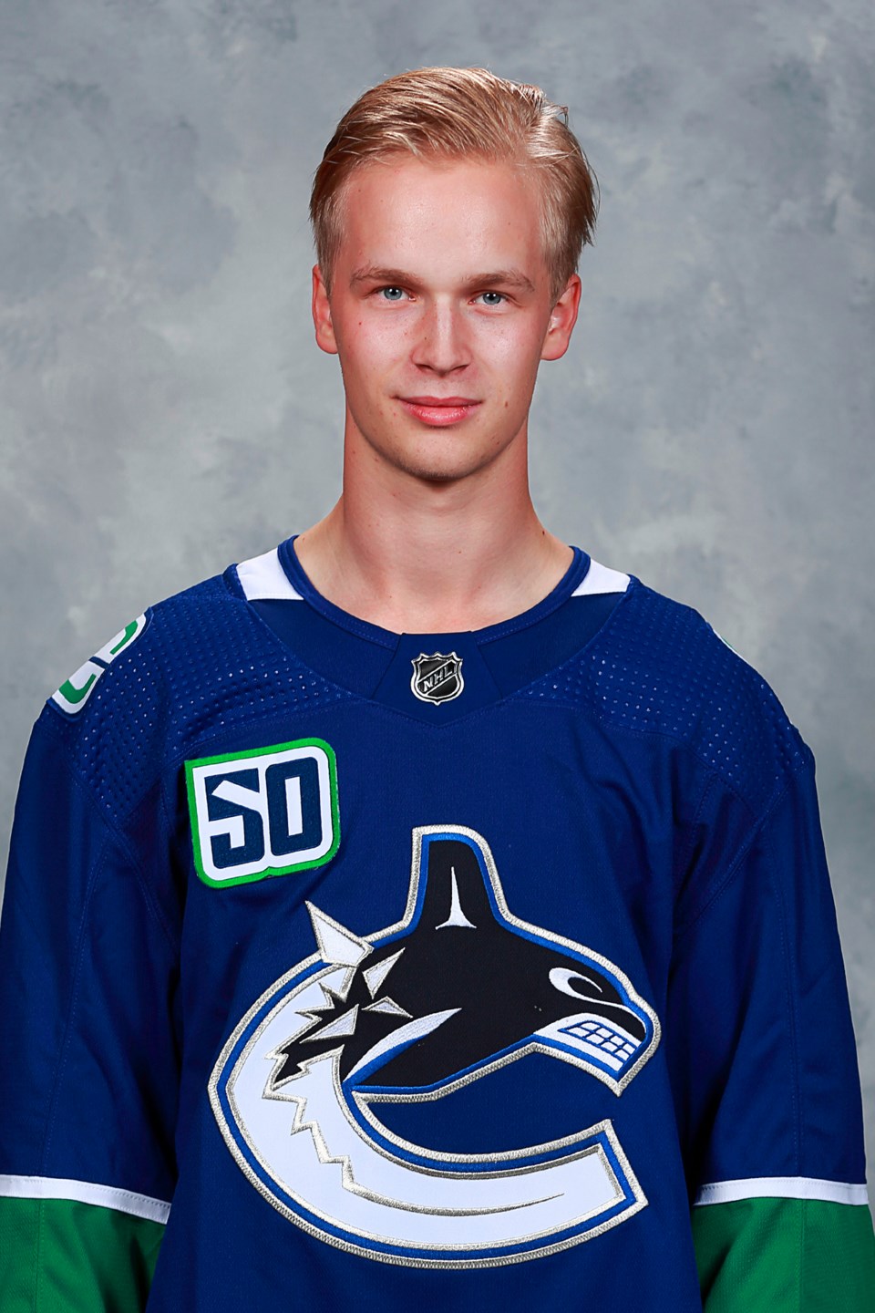 Elias Pettersson 2019-20 Headshot