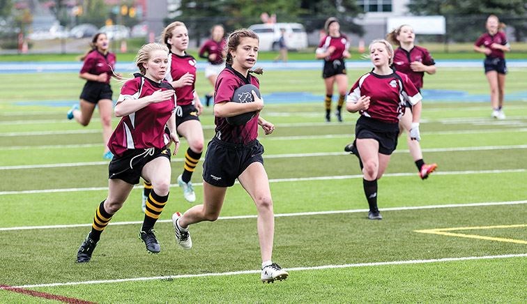 SPORT-rugby-girls.10_108201.jpg