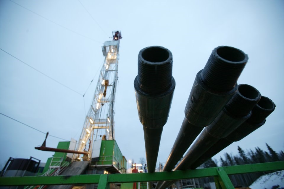 drillingcompletions_rig_3251source_jwn_gford