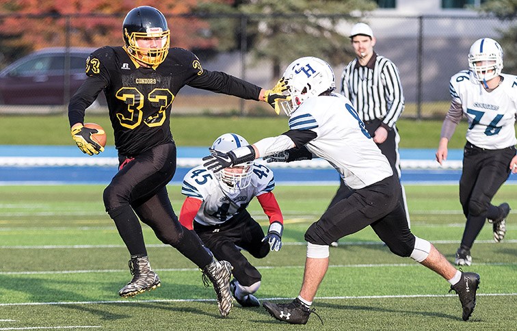 Condors take off against Cougars in Junior Varsity football action_6