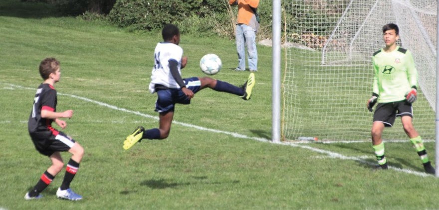 Samuel Uwa never shies away from acrobatics to get the job done. He also scored a brilliant header in the game.