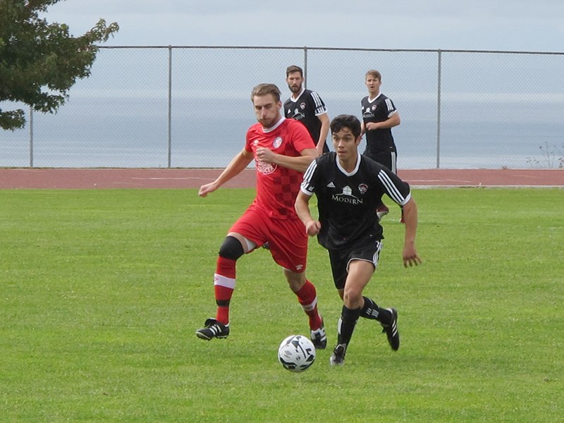 Powell River Villa player Russell Pielle [right]