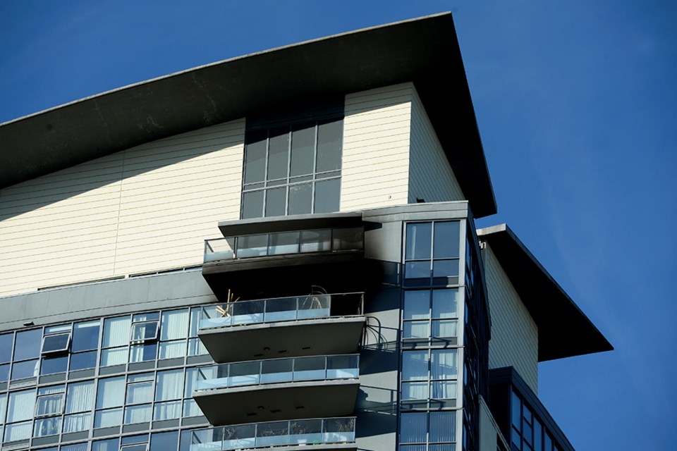 Burnaby crews responded to a fire on the 29th floor of this highrise, causing the evacuation of dozens of residents and closing a stretch of Holdom Avenue.