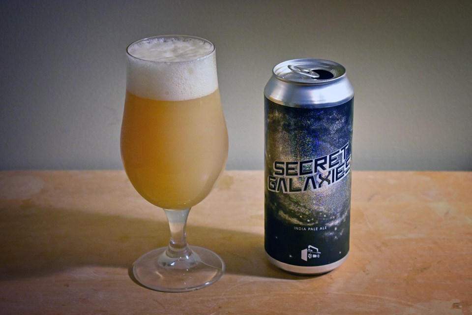 Boombox’s Secret Galaxies is a super, juicy hazy IPA that looks and smells like a tropical fruit smo