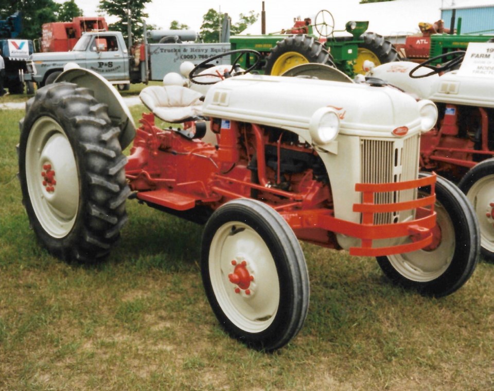 f4-11292019-tractor.jpg