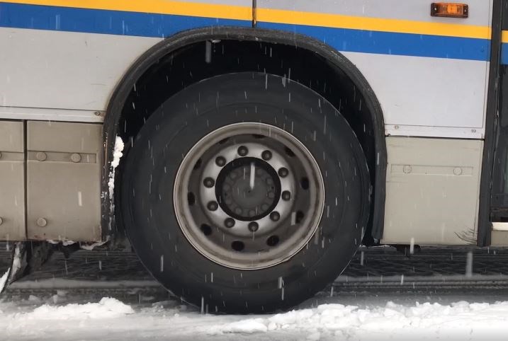 bus snow