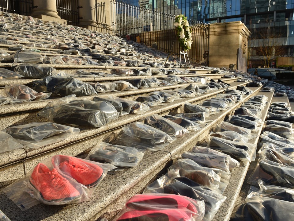 shoe memorial