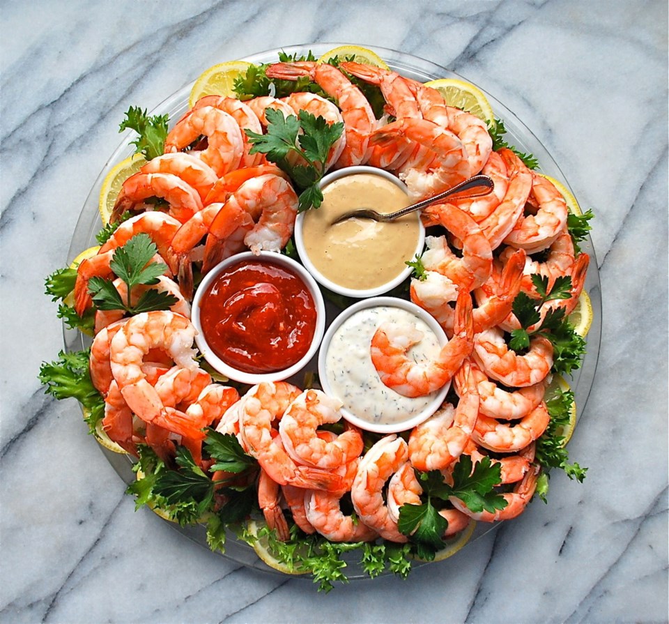 Holiday Prawn Wreath013194.jpg