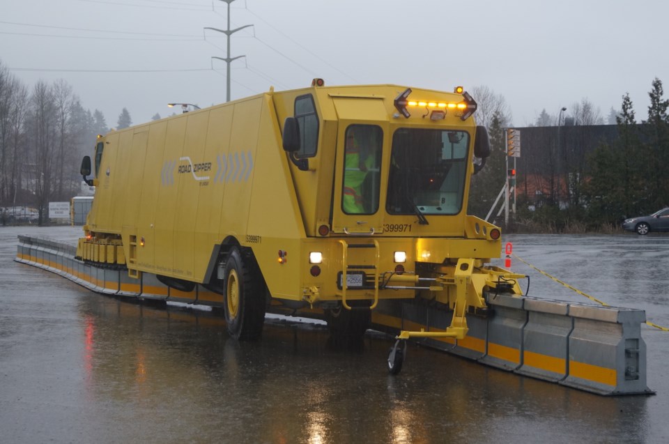 Alex Fraser Bridge zipper truck