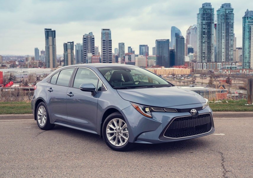 REVIEW: Toyota Corolla joins the bold and the beautiful_0