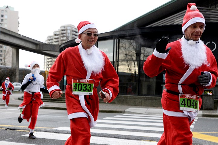 The Aqua Santa race began at the Burnaby Running Room and ended five kilometres away at the Aqua at Plaza 88 in New Westminster. JENNIFER GAUTHIER PHOTO