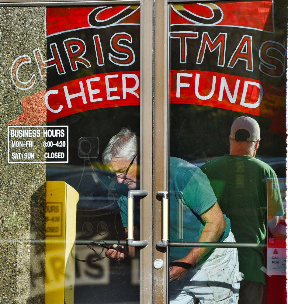 KTW Christmas Cheer Fund window art