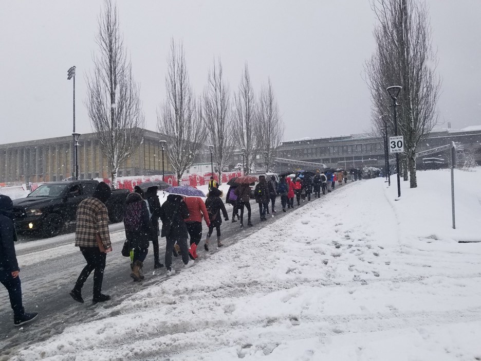 burnaby sfu bus mountain