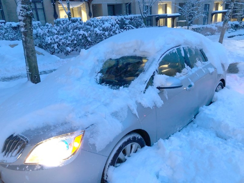 Driving with only a small portion of your windshield defrosted or scrapedis dangerous and against th