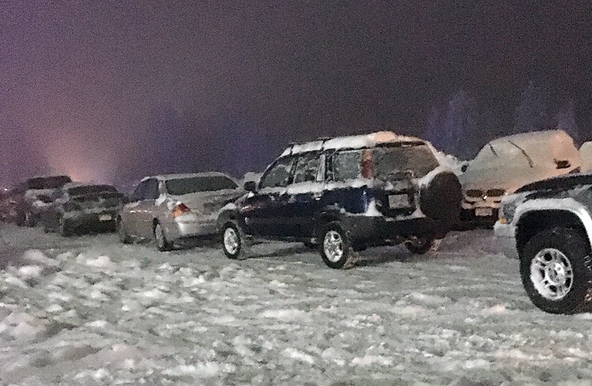 More than 100 people stuck in Mt. Seymour chalet overnight_2
