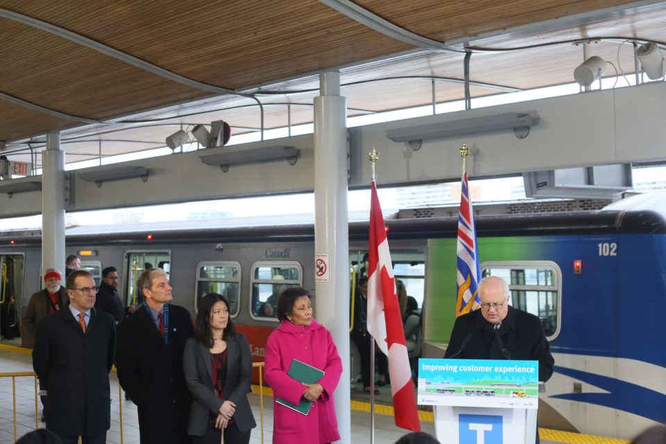 canada line new cars