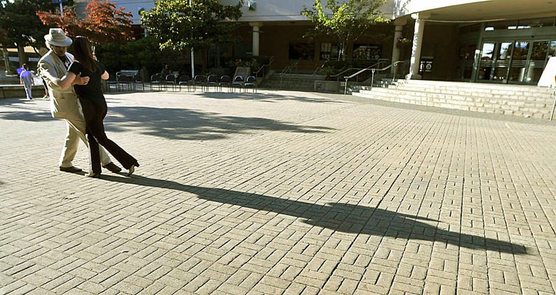 A demonstration and free lesson in the firm and sensual dance drew a dozen people to participate and dozens more onlookers to Richmond Cultural Centre Plaza.