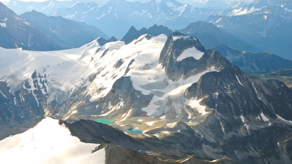 jumbo glacier ski resort mountain-achim purschwitz