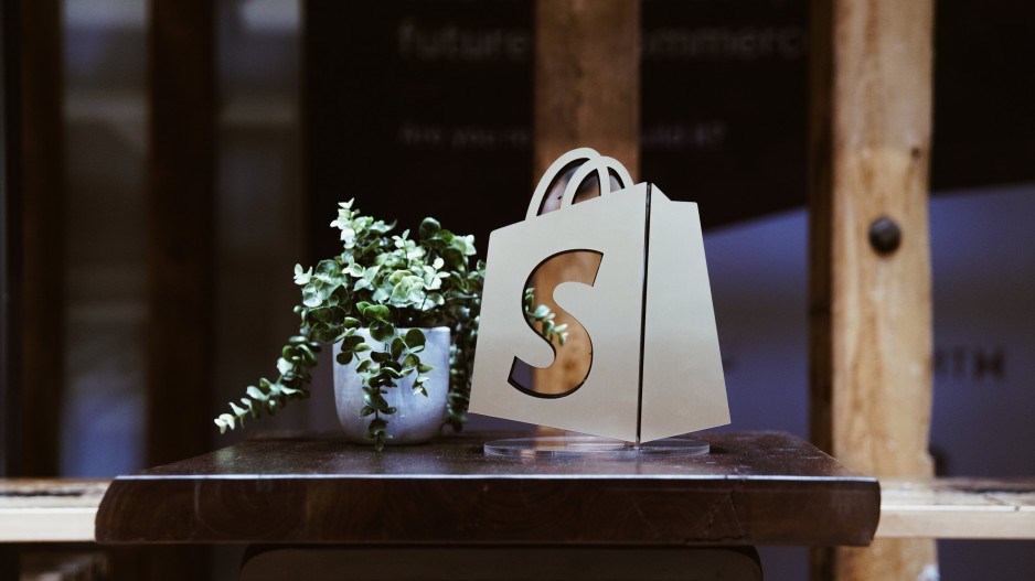 shopify logo lifestyle