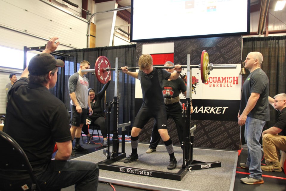 Squamish athletes muscle through powerlifting comp_5