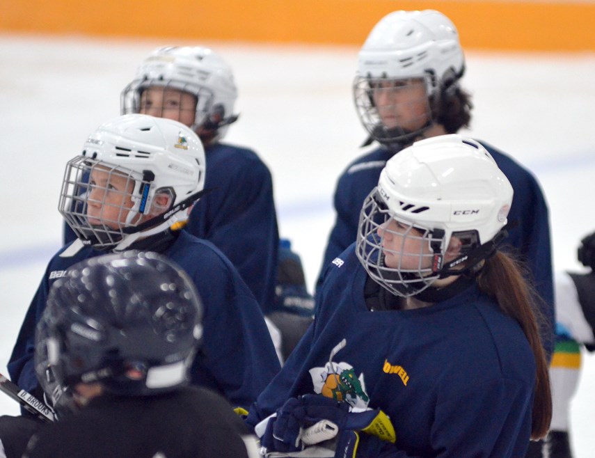 Australian hockey team greeted with warm welcome and cold weather in North Vancouver_8