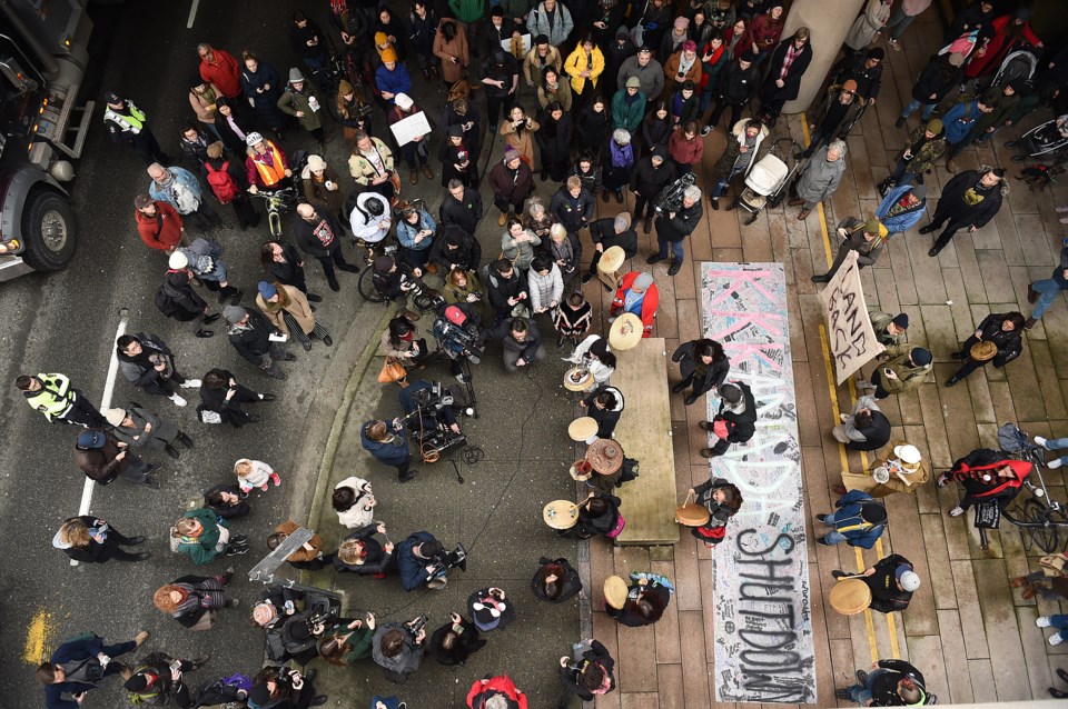 Protesters in solidarity with the Wet’suwet’en gathered downtown for another day of action. Photo Da