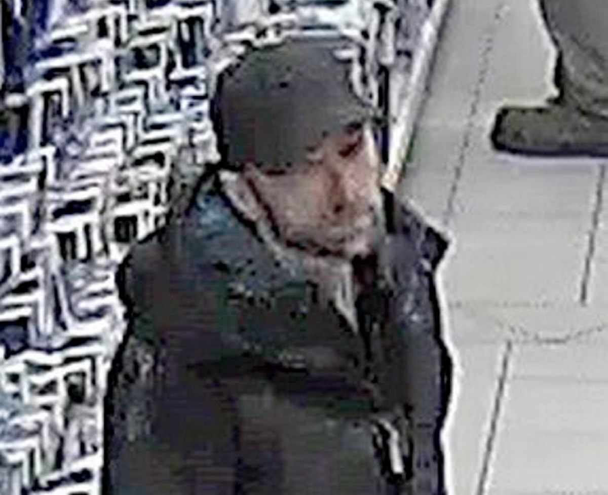 Thief Returns For More At Langford Canadian Tire Victoria Times Colonist