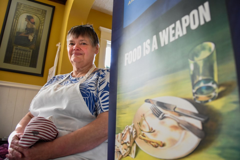 Monica Mueller, a chef, professional chandelier and former teacher of culinary mathematics at BCIT, taught a cooking class last week following the contours of Canada in a time of scarcity. Could she hold lessons for a possible pandemic?